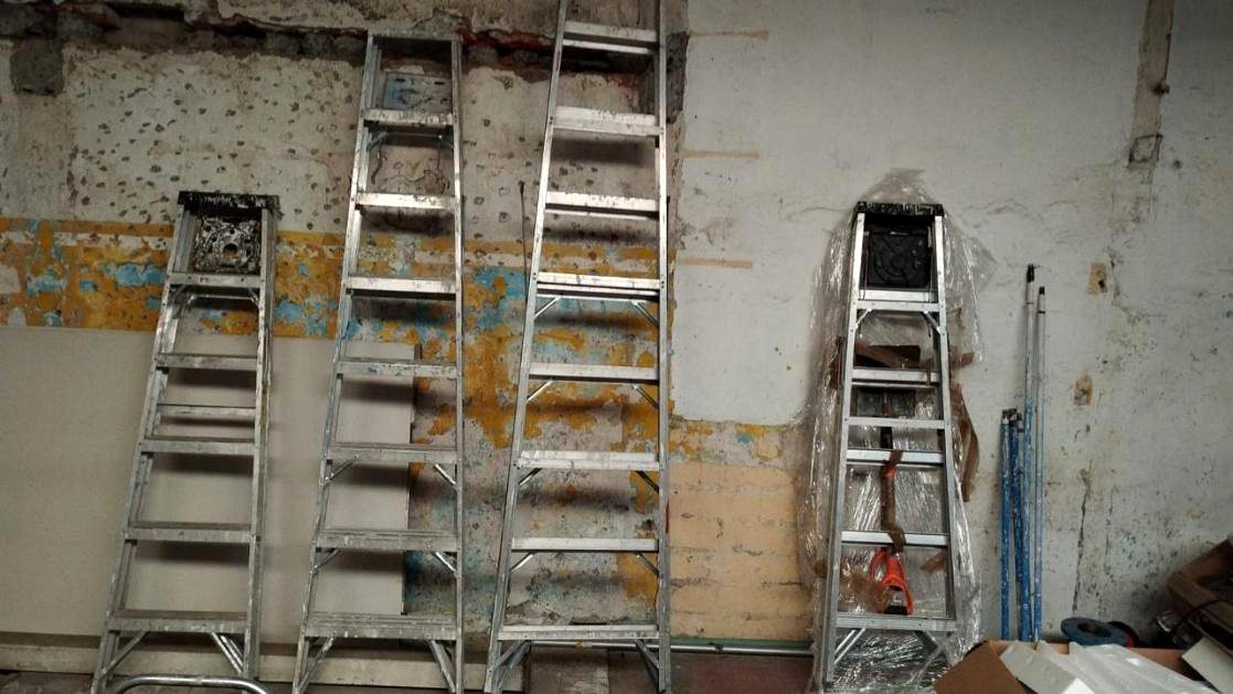 Escaleras de aluminio para mantenimiento en altura industrial Tampico JALMOR