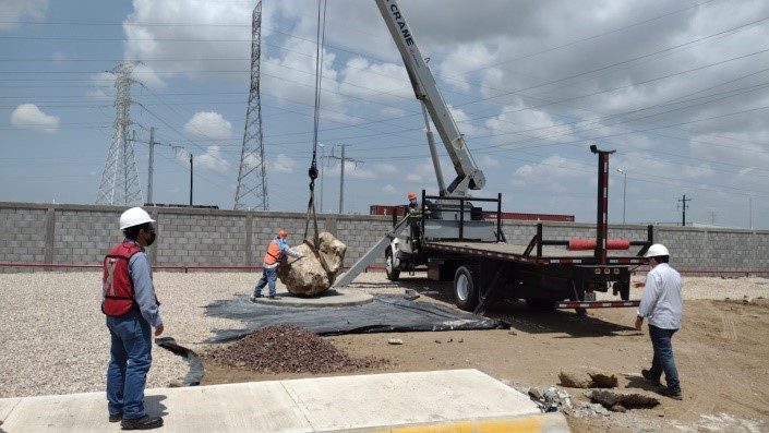 Gestión de proyectos industriales maniobras grúa descarga zona industrial Tampico JALMOR