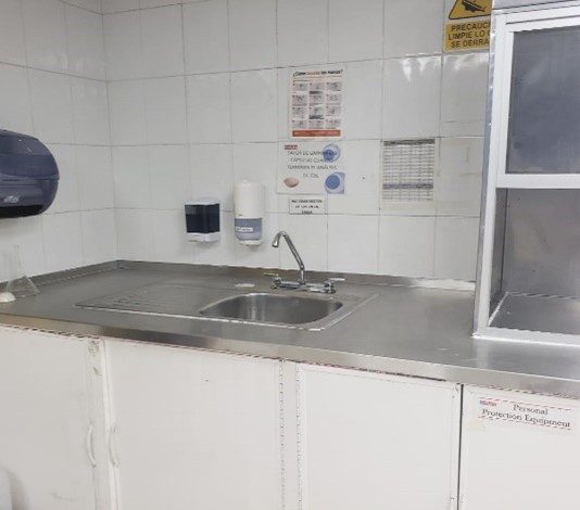 Cubierta de acero inoxidable a medida fabricada e instalada por JALMOR Industrial Tampico Altamira